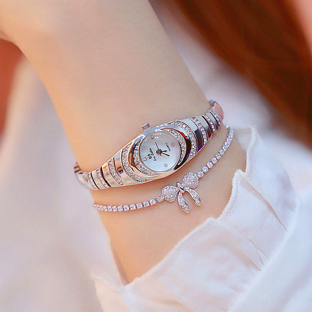 Victoria Crystal Timepiece - Image 3
